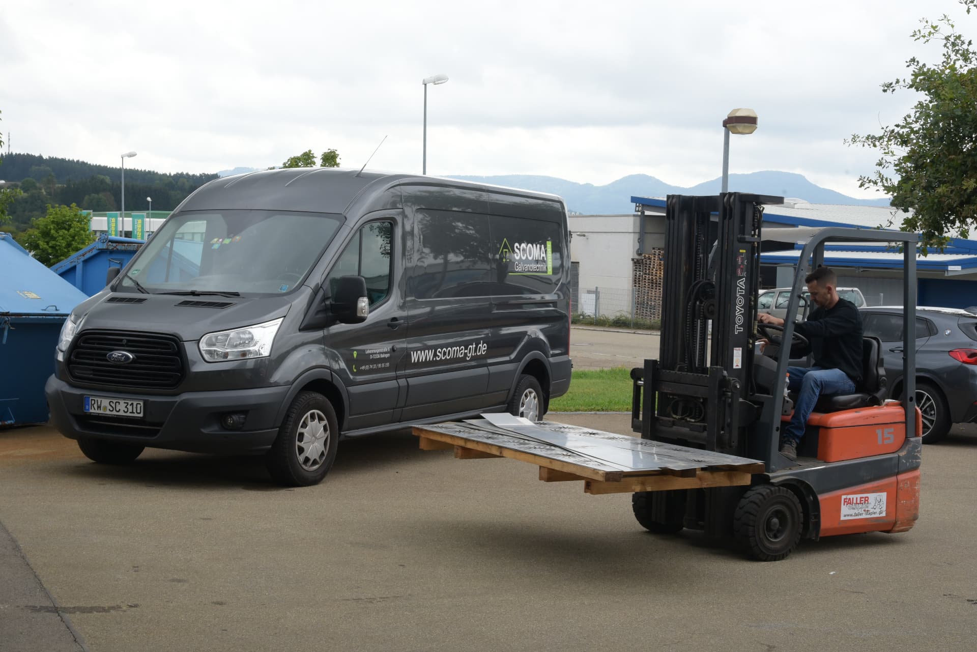 SCOMA Firmenfahrzeug Logistik Balingen